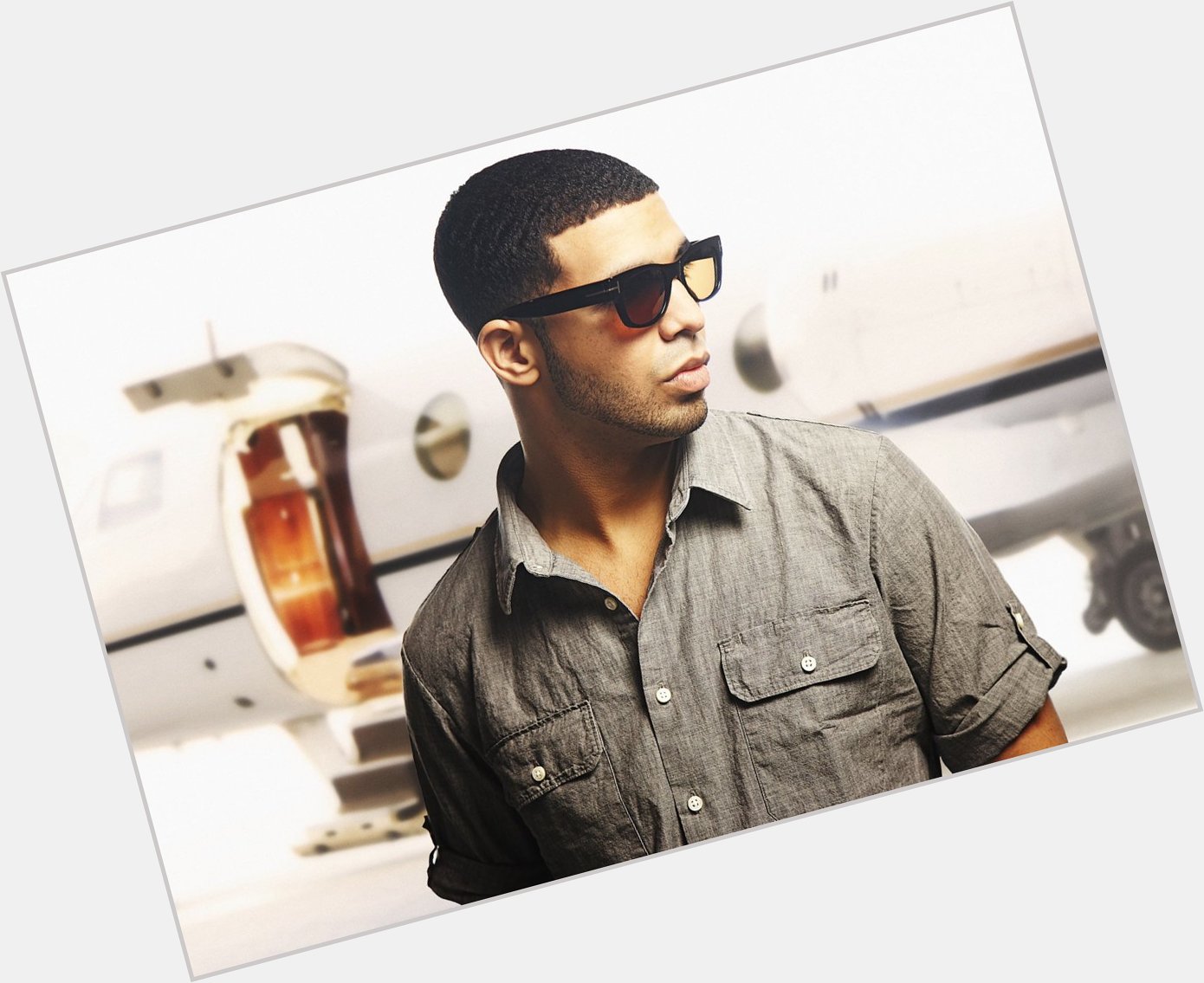  Happy birthday to Aubrey Drake Graham, 29 today :-) 