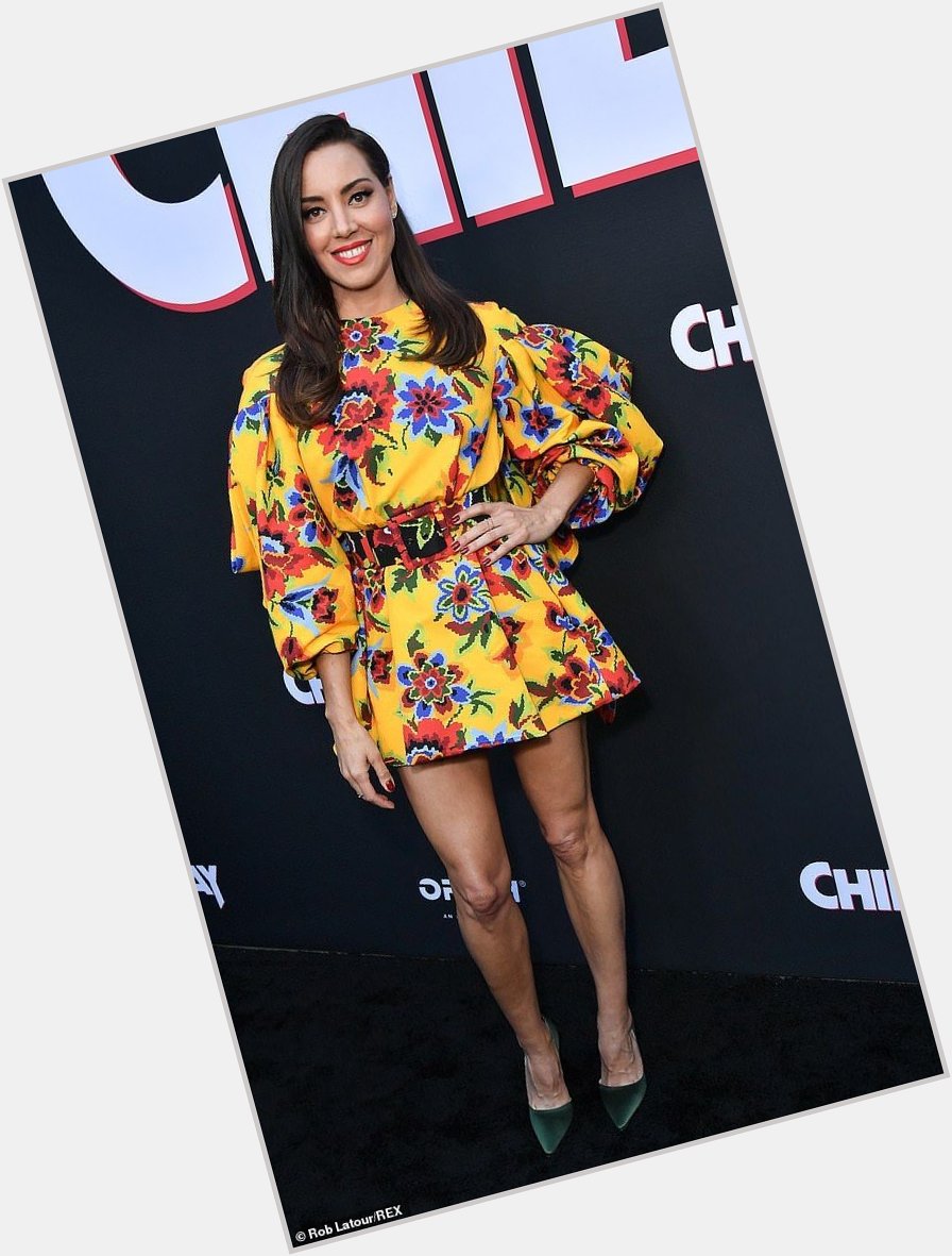 Happy birthday Aubrey plaza lemme bring back her knife earrings at the premiere of child s play 