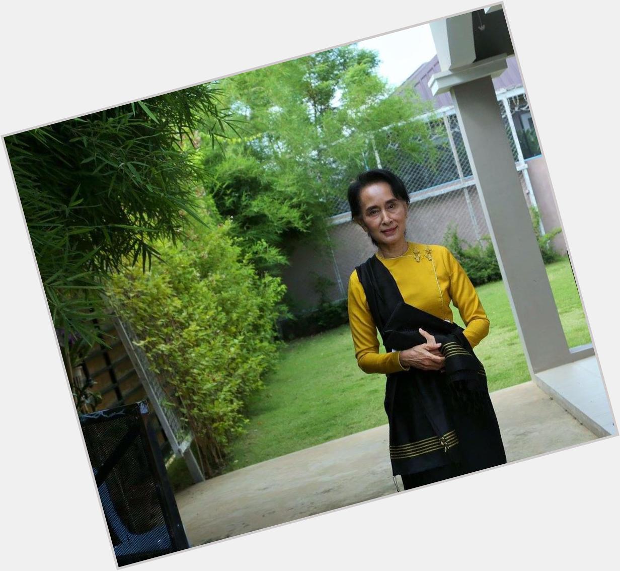   traveldiaries: Happy 70th birthday Aung San Suu Kyi 