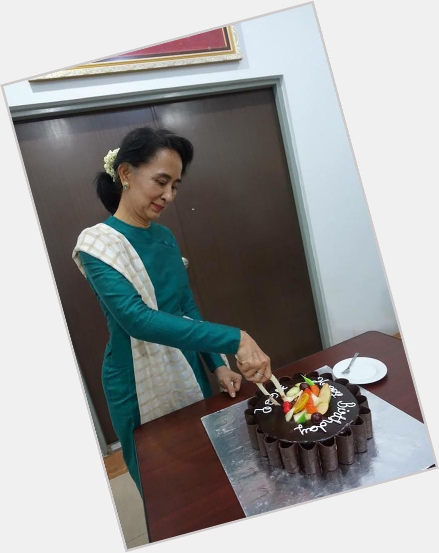 Happy 70th Birthday to World Nobel peace prize winner Aung San Suu Kyi, Best wishes, God Bless. 