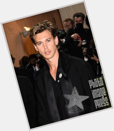 Happy Birthday Wishes going out to the charismatic & multitalented Austin Butler!             