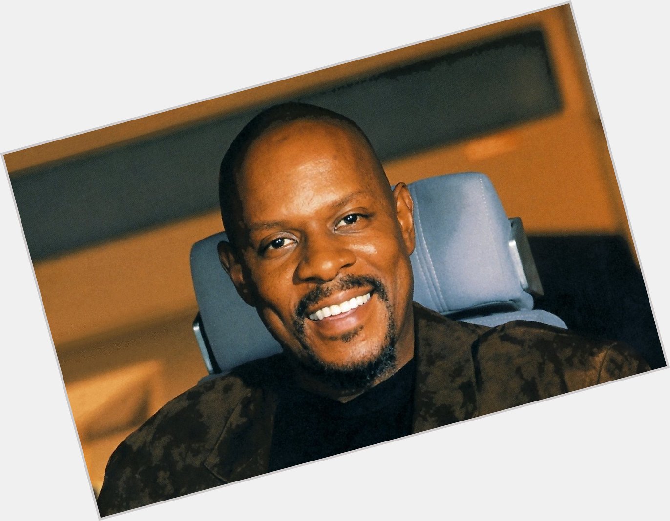 A very Happy Birthday to Avery Brooks, from all of us at STO! 