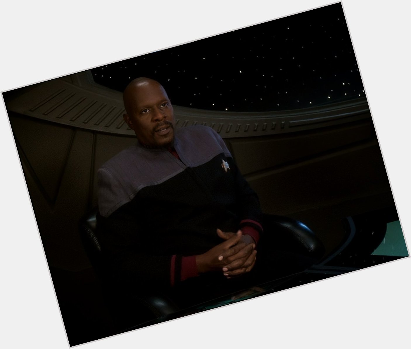 But have you ever seen in :D 
Happy birthday Avery Brooks... Best captain! 