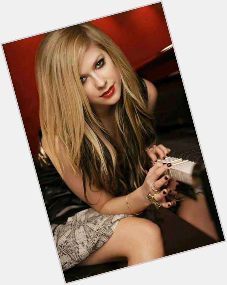 Happy birthday my lovely goddess of music Avril Lavigne!! :-)  