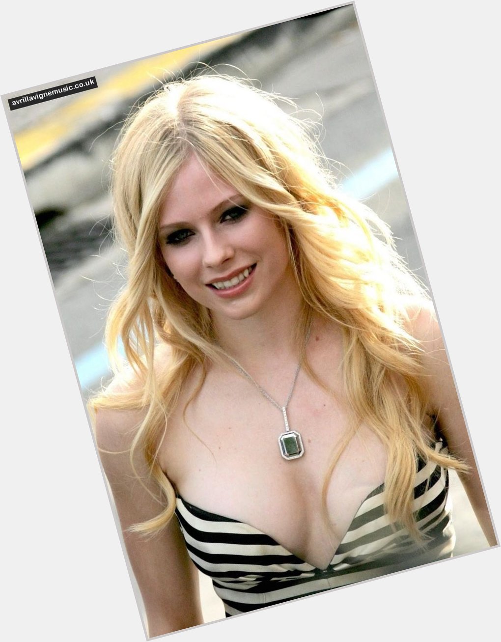 Happy birthday to Avril Lavigne 