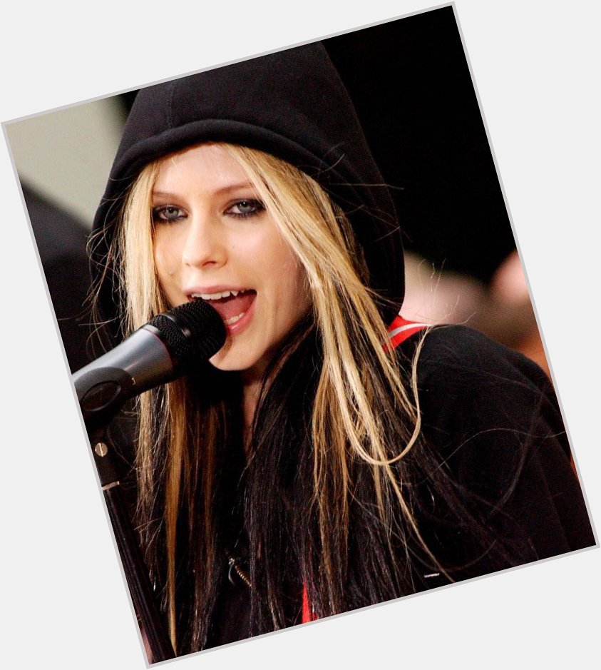 Avril Lavigne
Happy Birthday           
