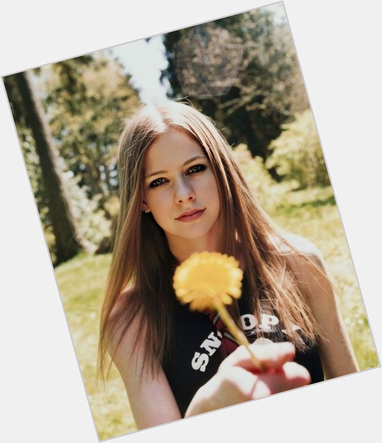                                                                    Happy birthday to Avril Lavigne  