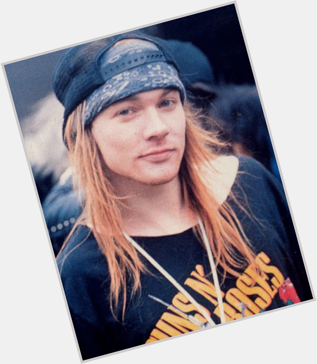 Happy BirthDay W. Axl Rose Guns N\ Roses,
né William Bruce Rose, Jr. 6 fév 1962 à Lafayette en Indiana aux États-Unis 