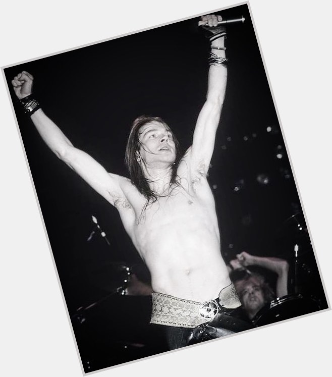 Happy birthday axl rose i love you. 