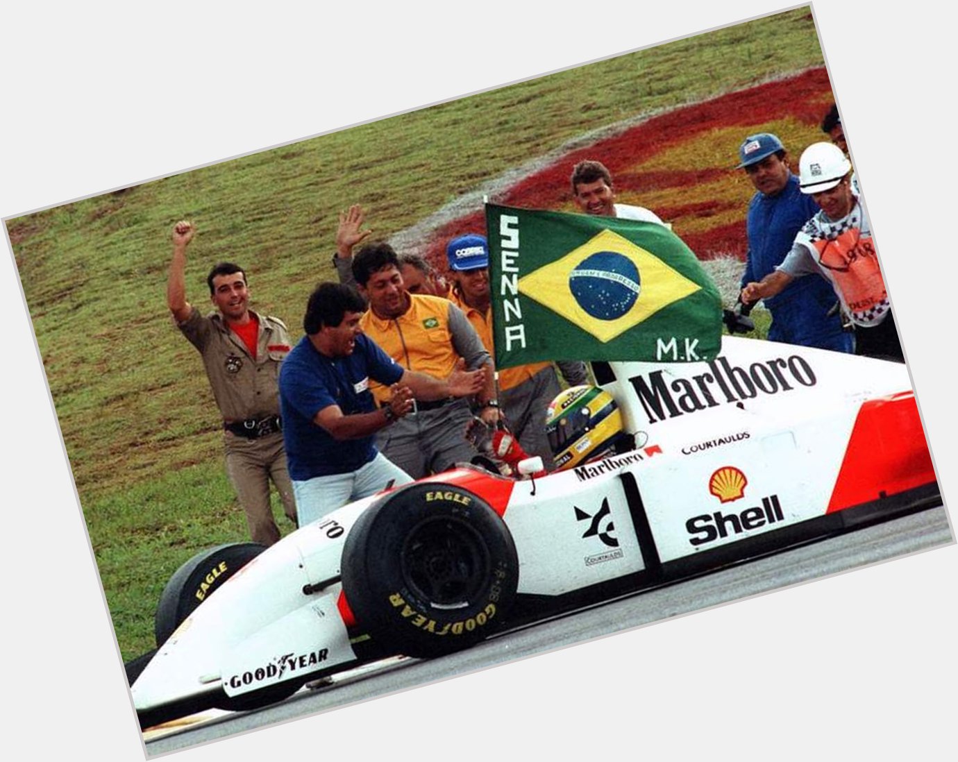 Happy birthday to the king of speed. Ayrton Senna na pole position para sempre. 