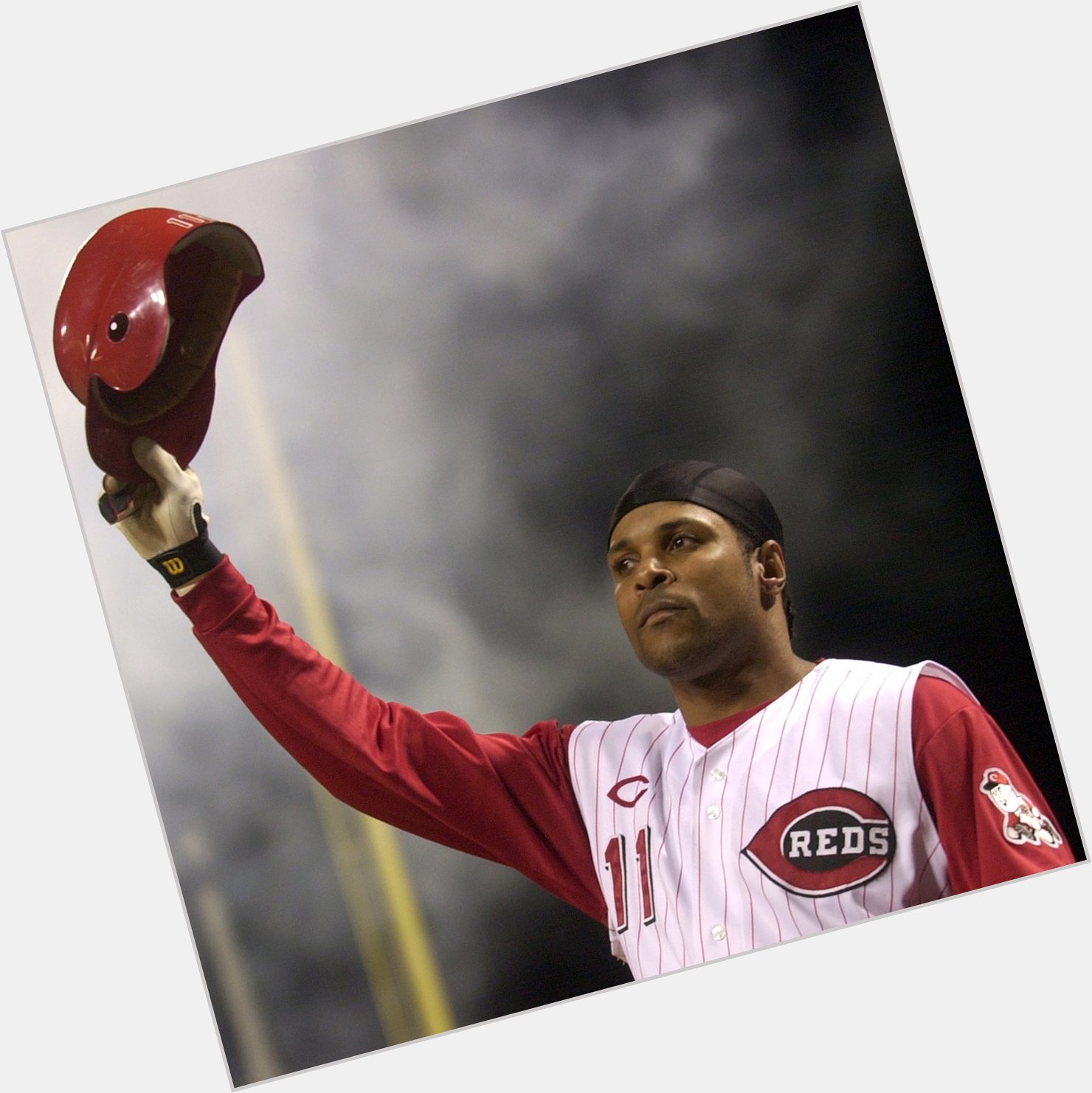 Happy 58th birthday to Hall of Famer and icon Barry Larkin!    