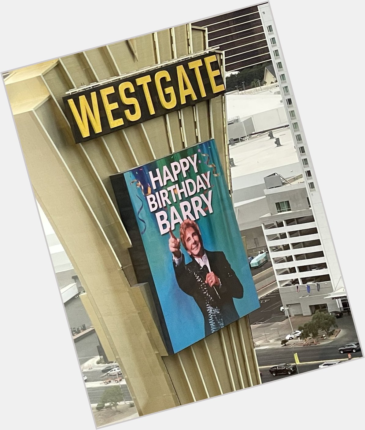 Happy 80th birthday to Barry Manilow! What s he doing tonight? A show at the Westgate in Vegas! 