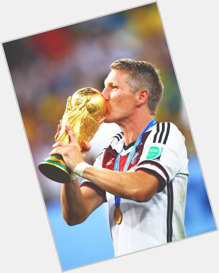 Happy Birthday to the footballing God Bastian Schweinsteiger! What an absolute legend! 