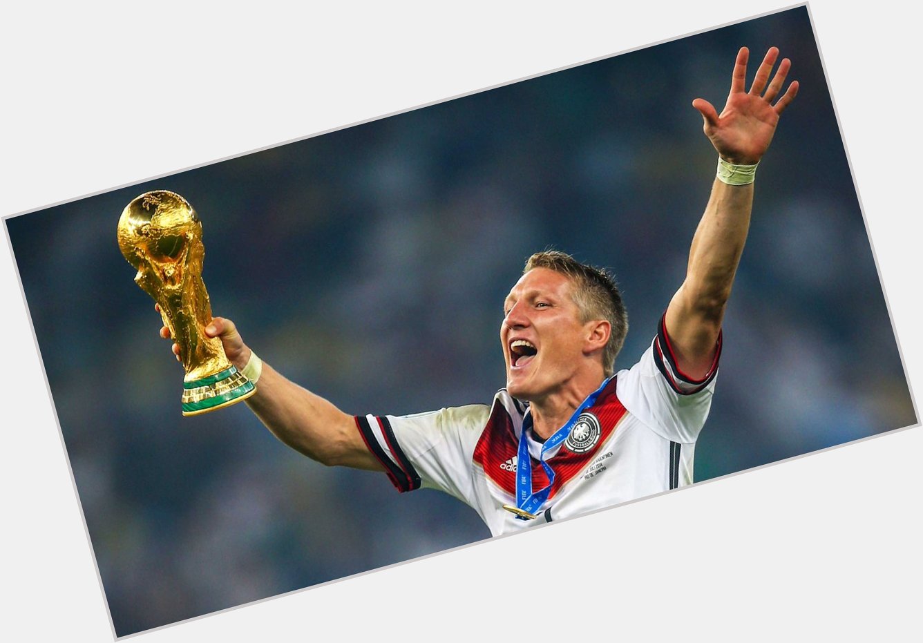 Happy 31st birthday to World Cup winner and Manchester United midfielder Bastian Schweinsteiger! 