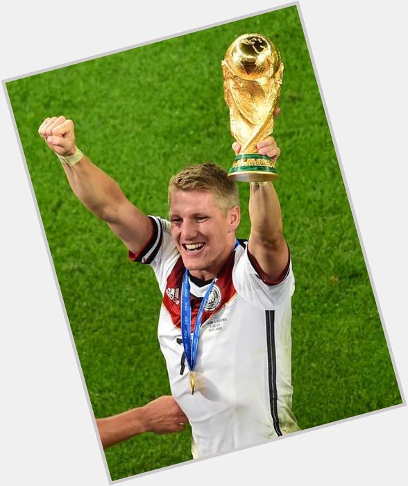 Happy birthday Bastian Schweinsteiger!  His main honours...

World Cup: Bundesliga:        Champions League: 