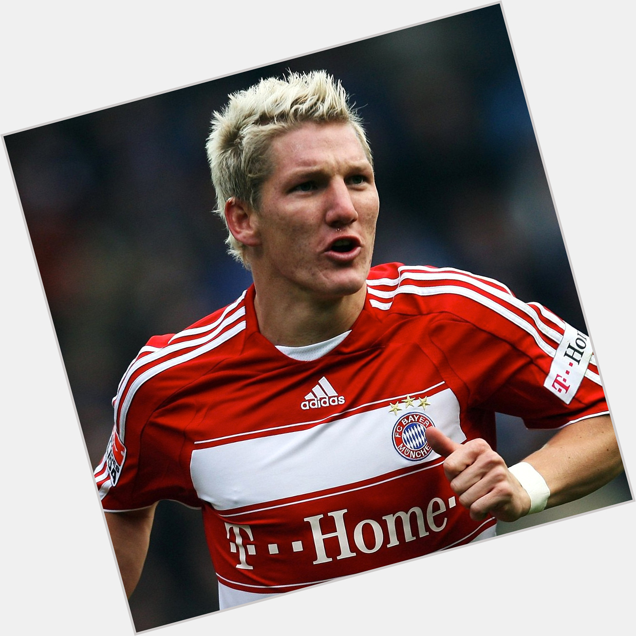 Happy Birthday Bastian Schweinsteiger!   -  