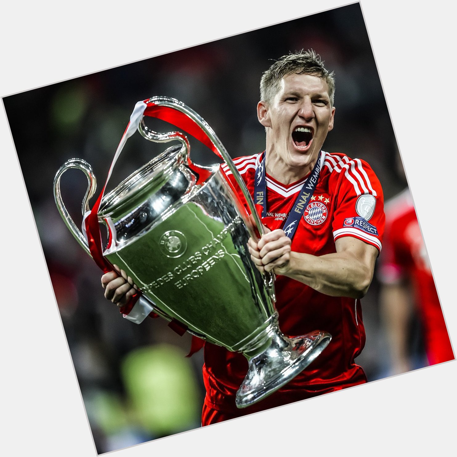Happy 38th birthday, Bastian Schweinsteiger! 