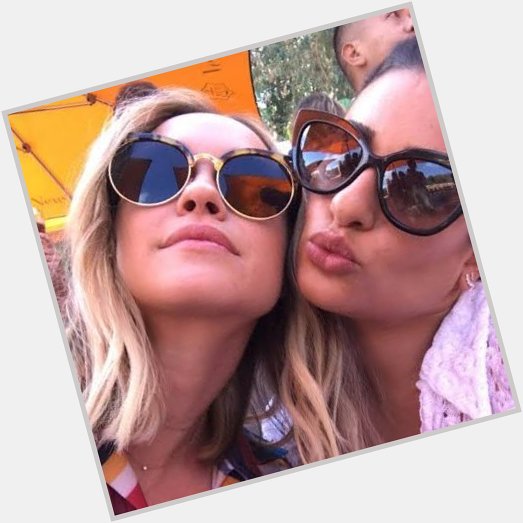 Hoy fue el cumpleaños de una de las mejores amigas de nuestra Lea Michele!! 

Happy Birthday Becca Tobin 