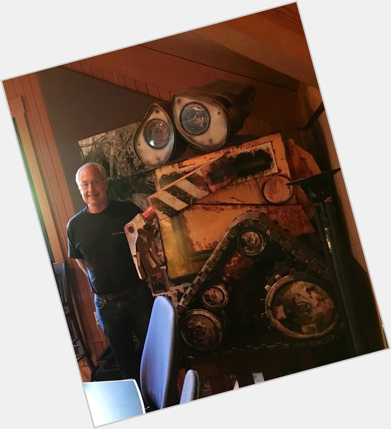 That time I visited Ben Burtt at Skywalker Ranch and he showed me his giant WALL-E. Happy Birthday Ben!! 