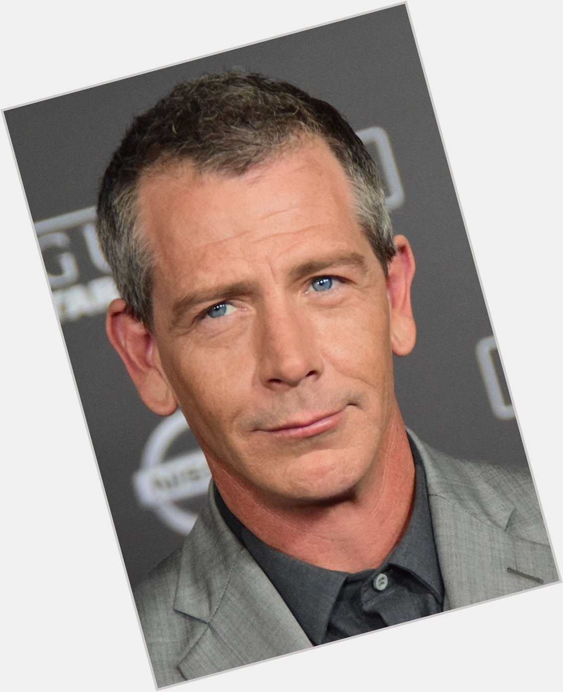 Happy Birthday Ben Mendelsohn! 

Do you recognize him from anything you ve watched? 