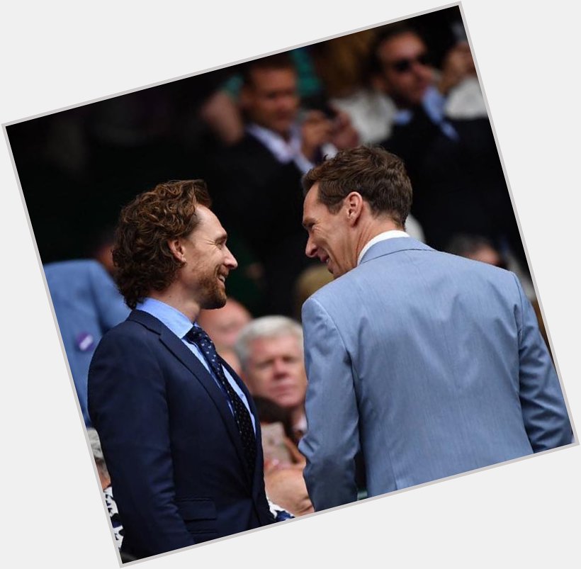 Tom Hiddleston and the birthday boy!
Happy birthday Benedict Cumberbatch!!!!         