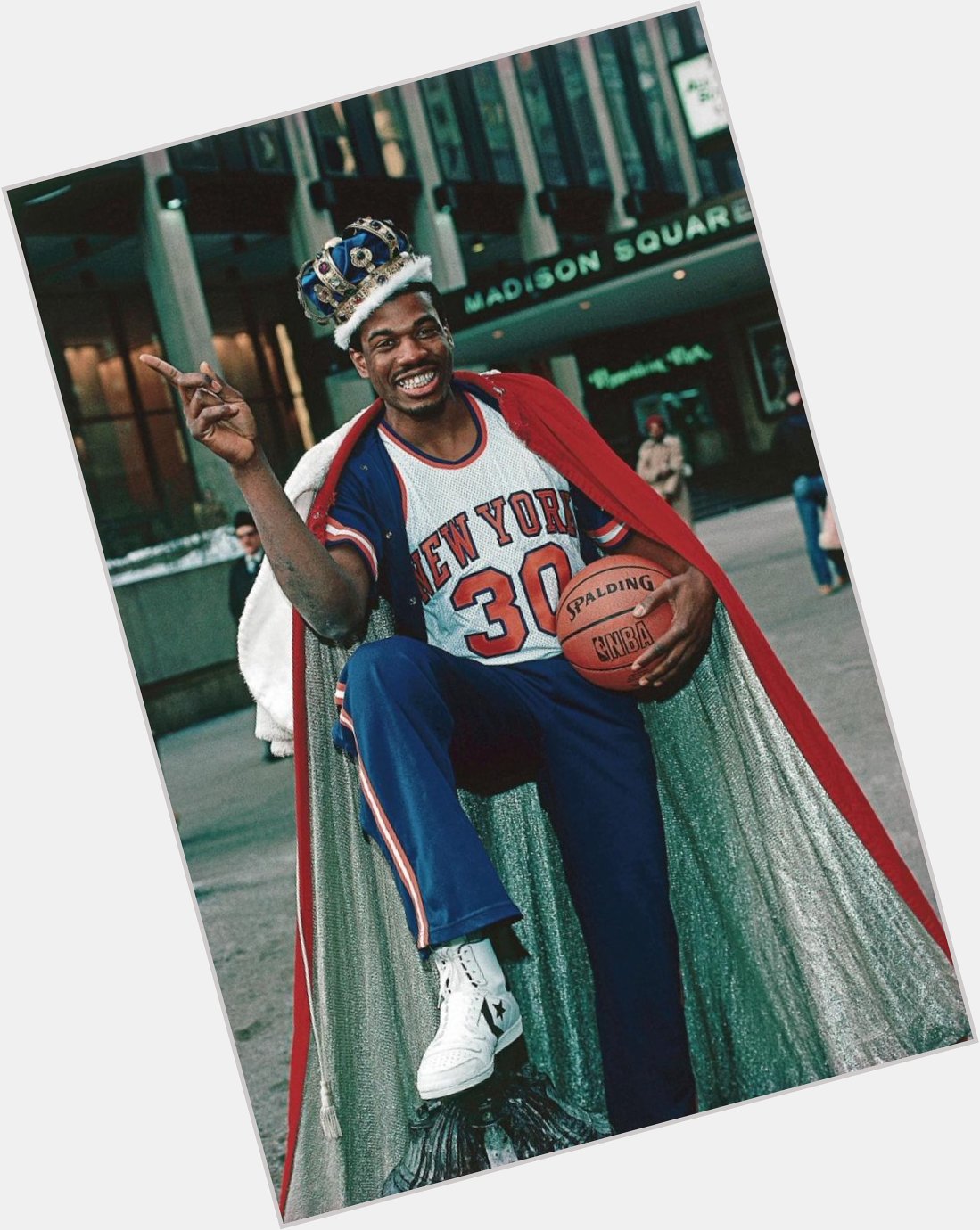 Happy 59th Birthday to one of the NBA\s greatest scorers Bernard King! 