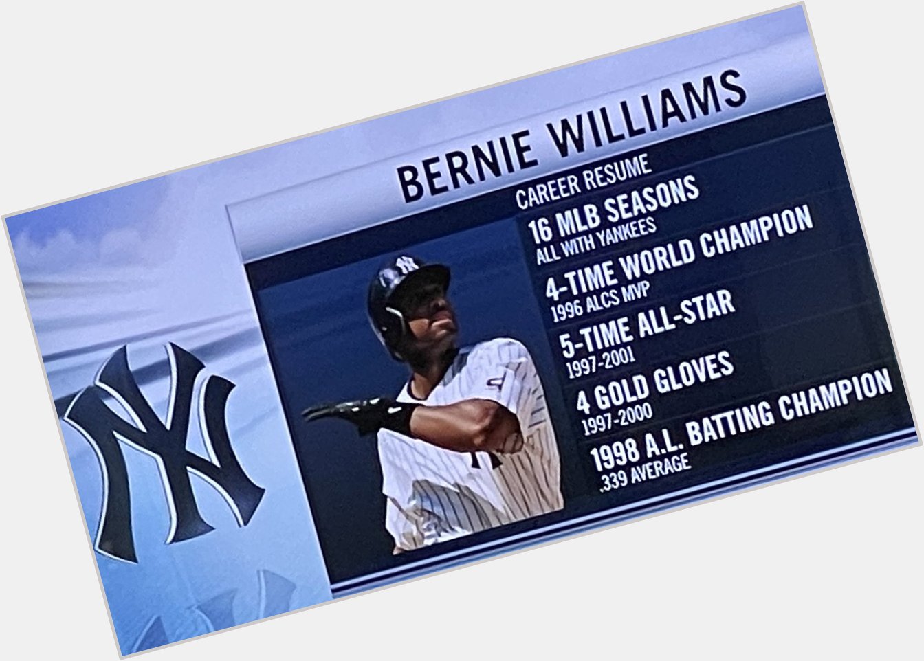 Happy birthday to Yankees legend Bernie Williams! 