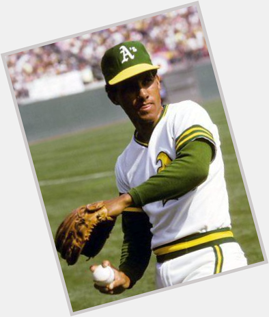 Happy birthday to that bat flinging 3 time World Series champion Bert Campaneris 