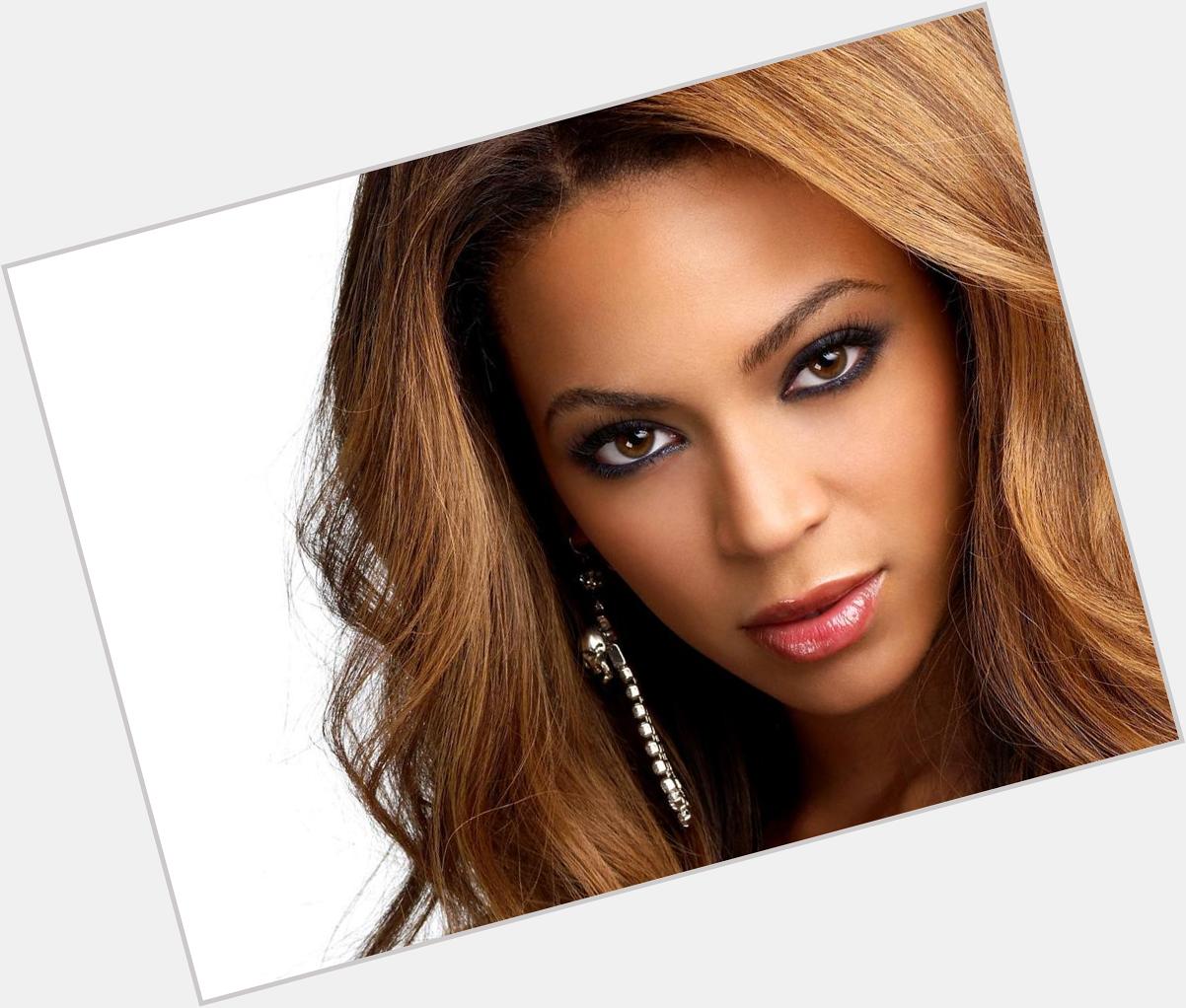 Happy Birthday to The One & Only BEYONCE KNOWLES     Pic :  