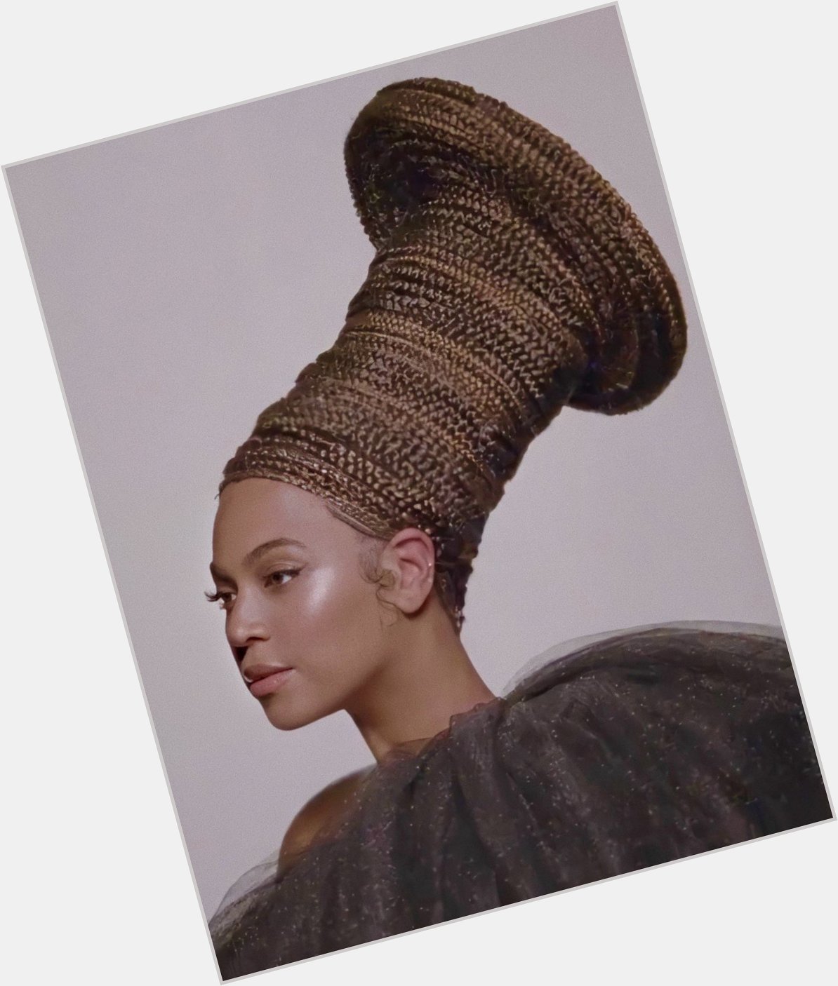 Happy birthday Beyoncé Knowles Carter. The original mama Africa 