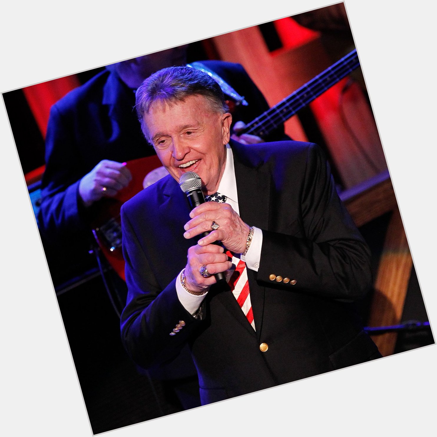 Bill Anderson is the big 8-0 today ... Happy birthday to him! 