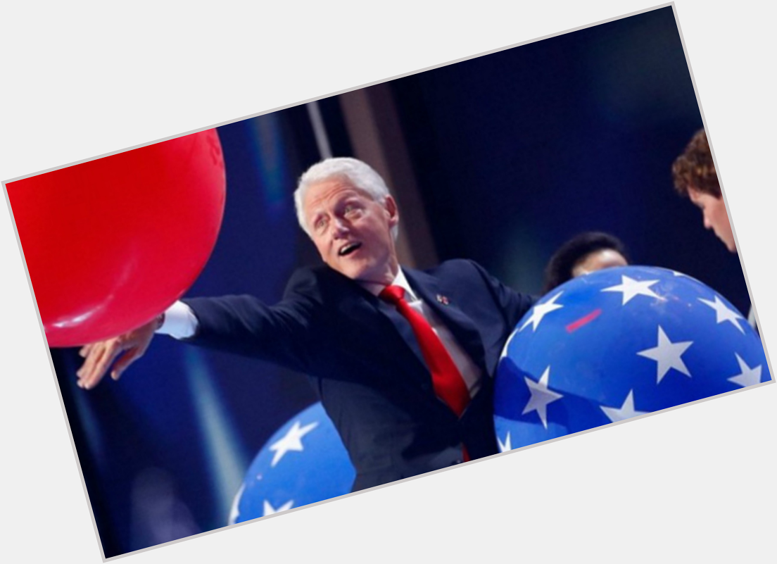 Bill Clinton hopes Obama gets balloons for his birthday: \"I love a good balloon\"  