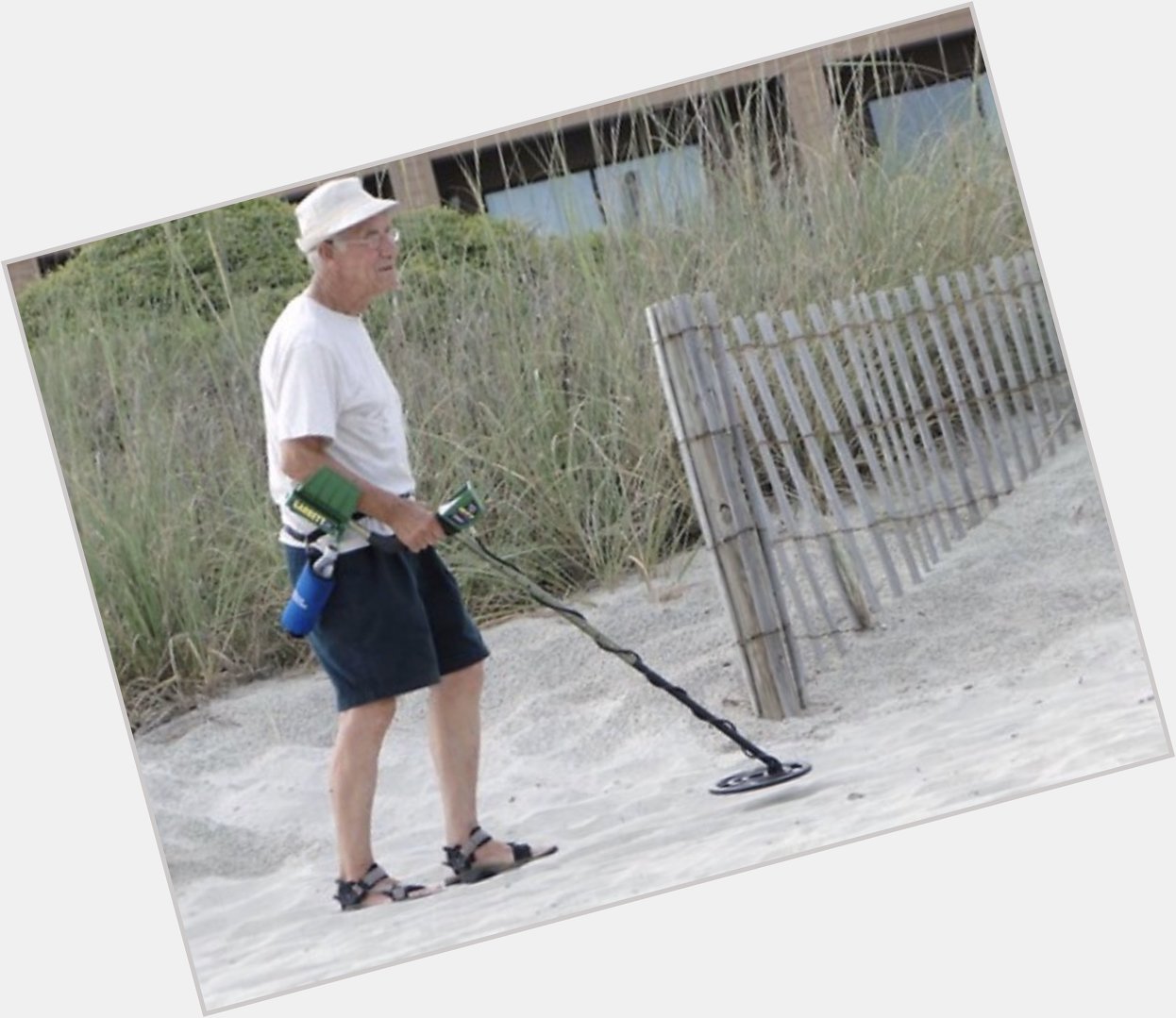 Happy Birthday to the great Bill Raftery! Nobody better, with a microphone or metal detector. 