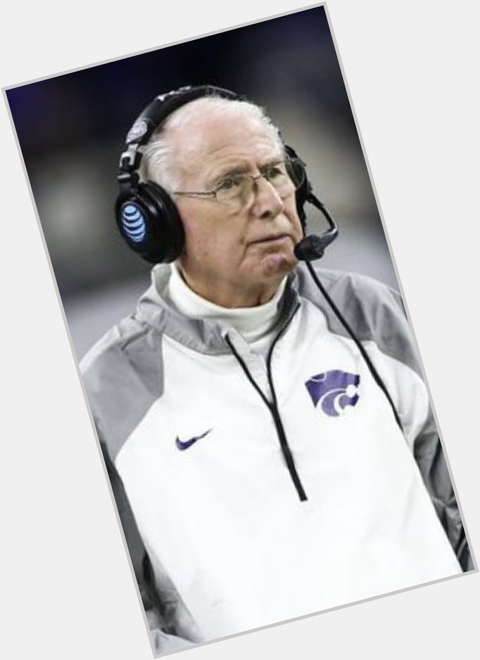 Happy 78th birthday to one of the classiest people in sports, K-Stake Coach Bill Snyder. 
