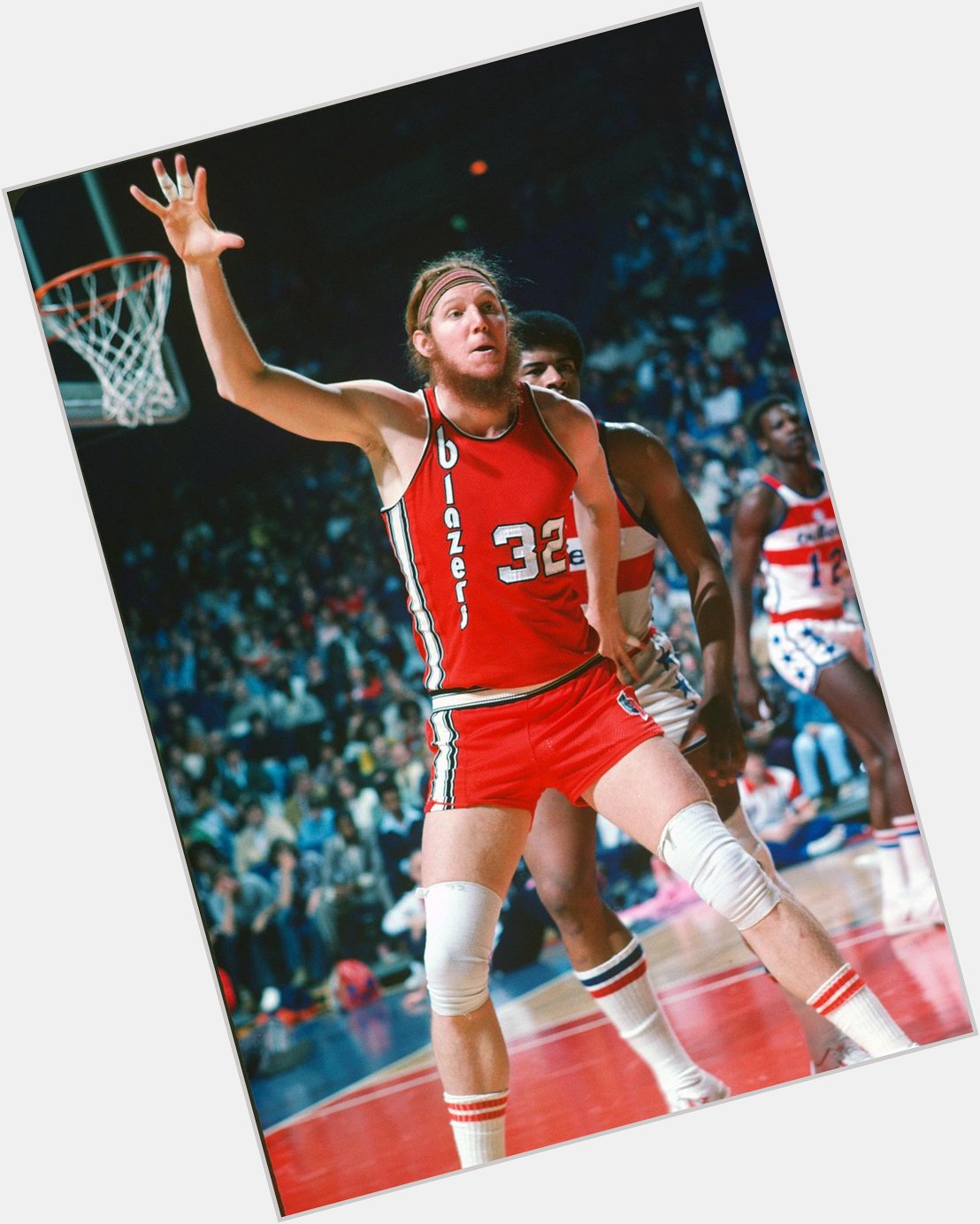 Happy 62nd birthday to ginger all-timer Bill Walton. What a long, strange you know the rest. 