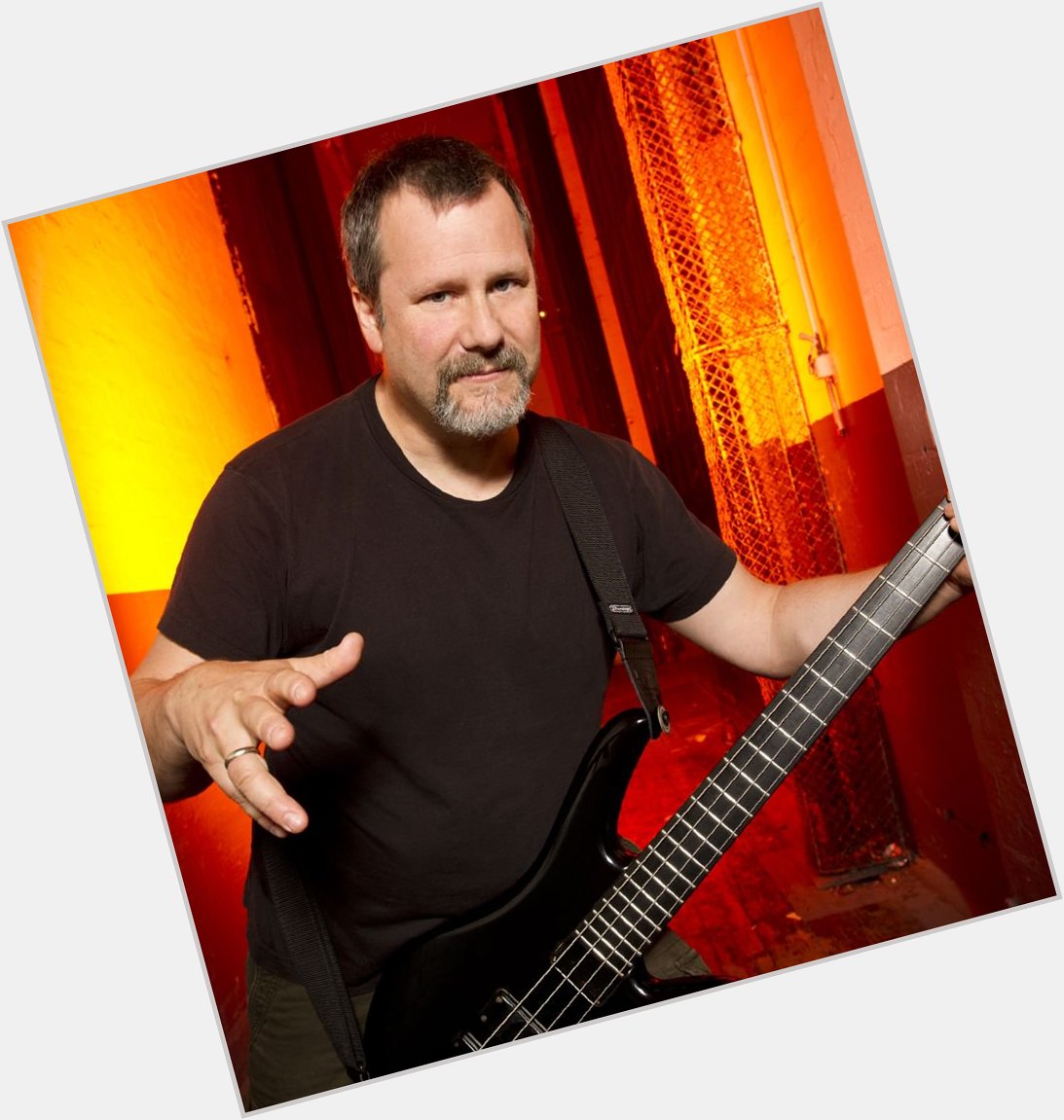 Happy 59 birthday to the amazing Faith No More bassist Billy Gould! 
