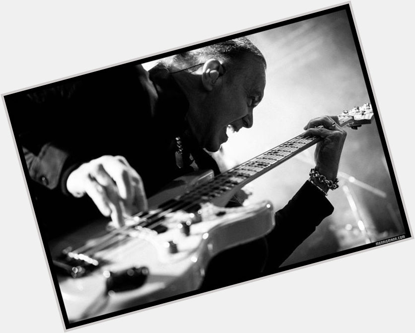 Happy birthday Billy Sheehan!
Enjoy, whatever you do today...

...and Billy Sheehan, too. 