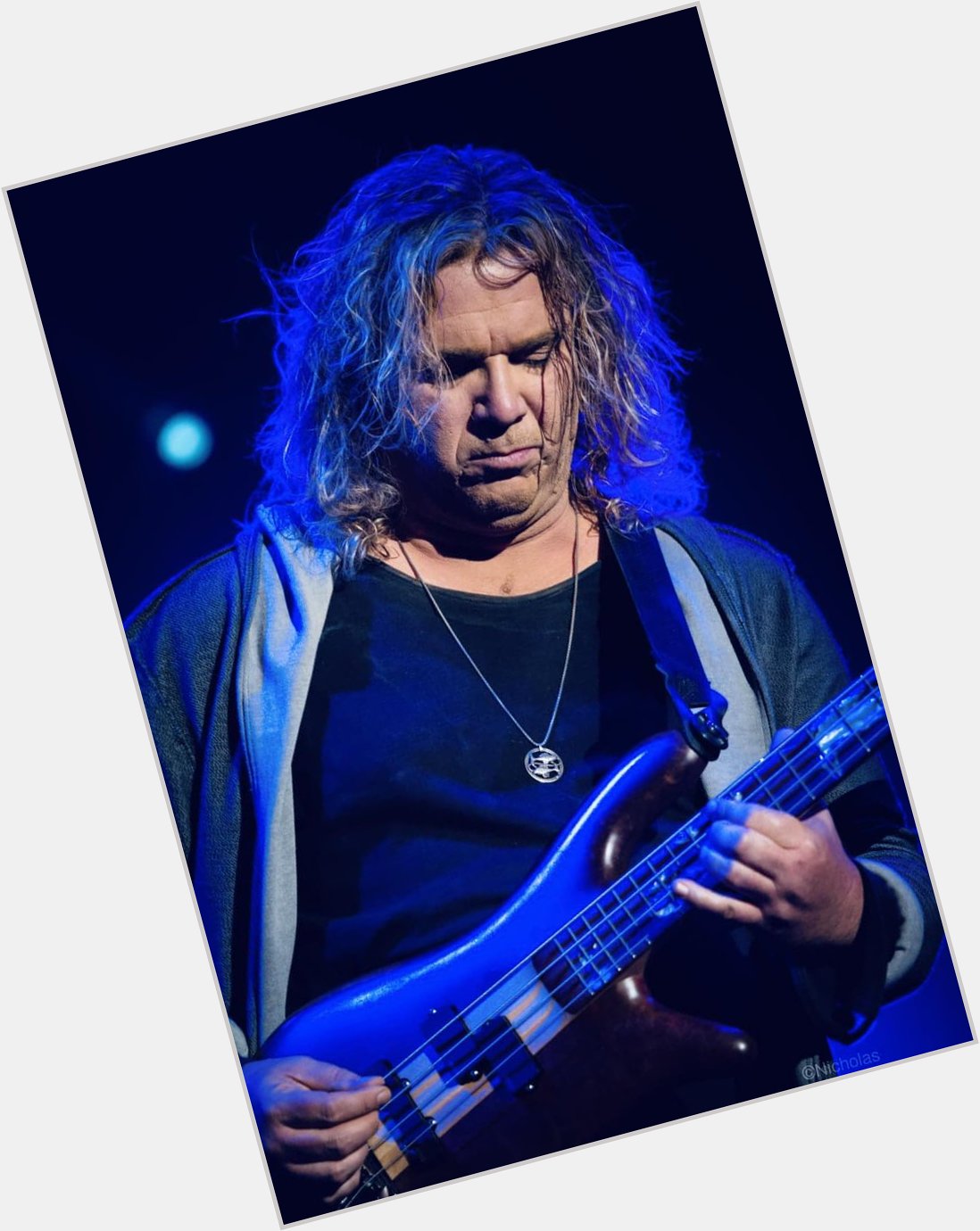 Happy birthday to Billy Sherwood (Yes, Toto, Air Supply) 
(March 14, 1965). 
