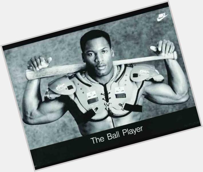 Happy bday to the greatest athlete this world has ever seen. Bo Jackson turns 52 today. 