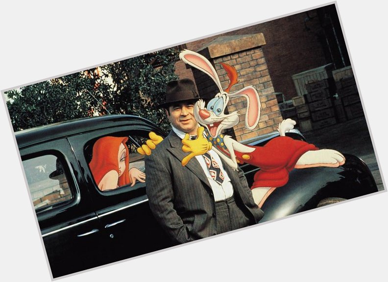 Happy birthday to the late Bob Hoskins, who starred as Eddie Valiant in WHO FRAMED ROGER RABBIT! 
