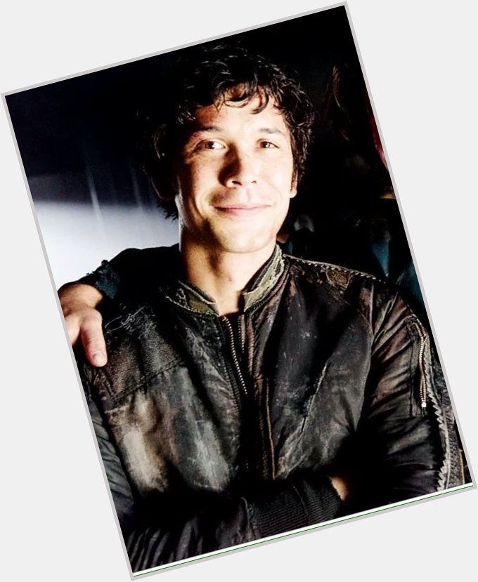  Happy Birthday Bob! Love u so much and I can\t wait to see you in season 3!  