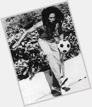 Happy Birthday Bob!
Bob Marley
6.2.45 - 11.5.81
Here he is doing what he loved most...
 