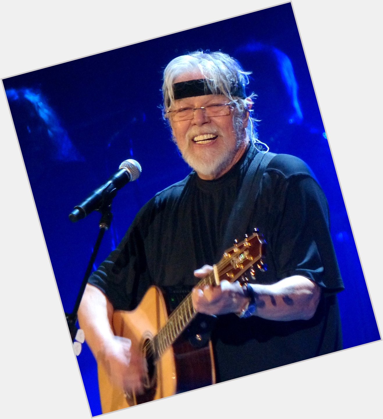 Happy 78th birthday to the great Bob Seger who was born on this day in 1945!
.
 