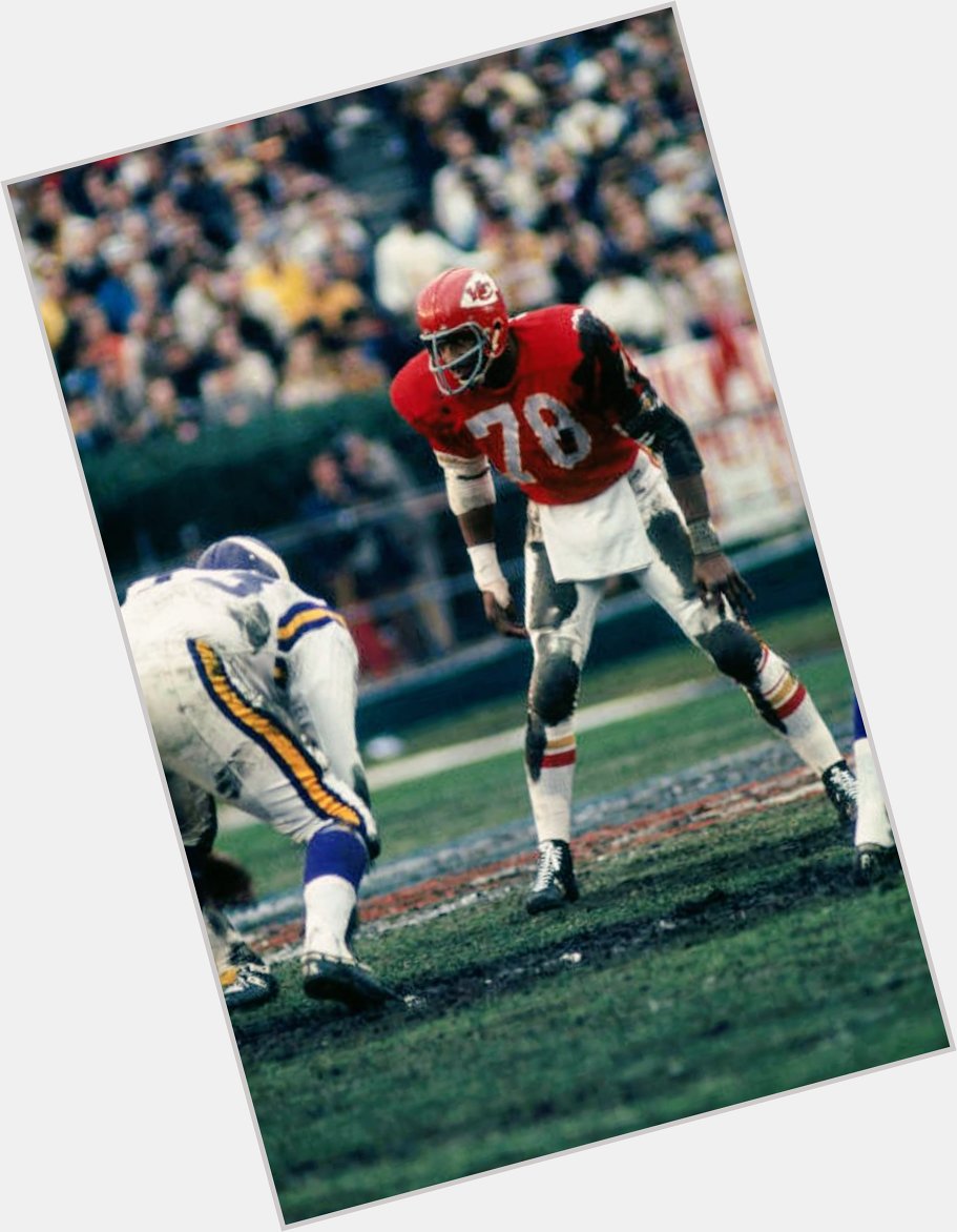 Happy 80th birthday to former Chiefs pass rusher, Super Bowl IV champion and Pro Football Hall of Famer Bobby Bell. 