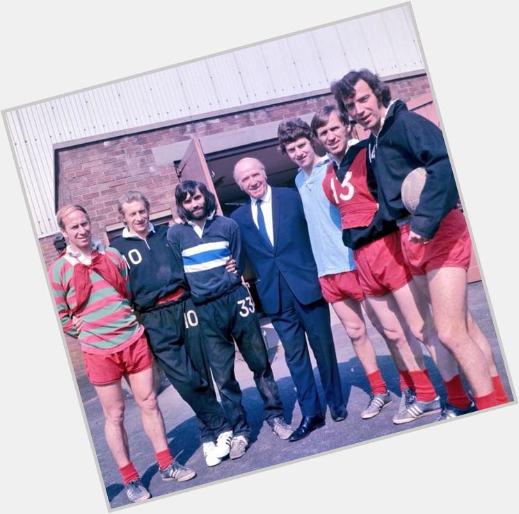 Sir Bobby Charlton is 77 today. 
Happy birthday to a great. Here he is with a few more legends. 