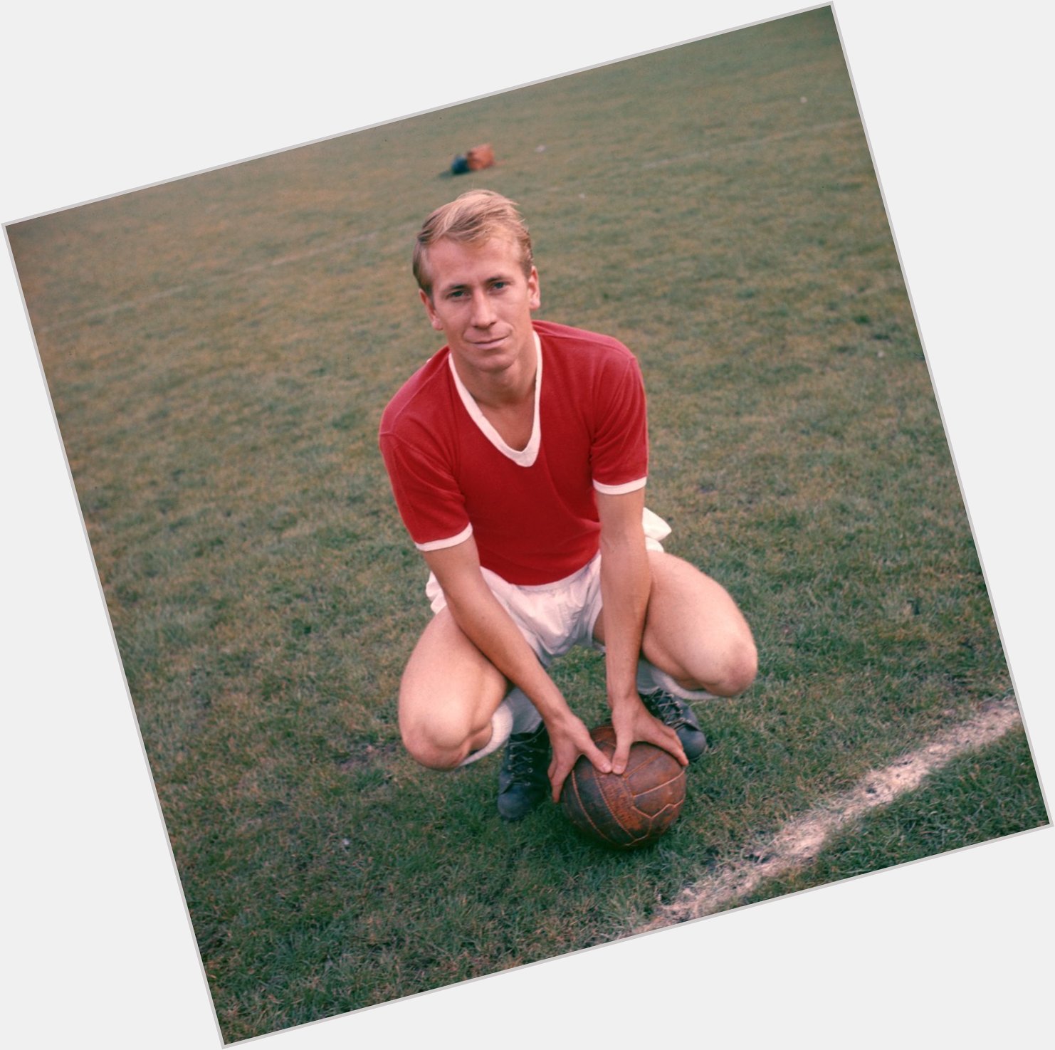 Happy 80th birthday, Sir Bobby Charlton. 

Games - 758  
Goals - 249
Trophies - 12 
 
Legend. 