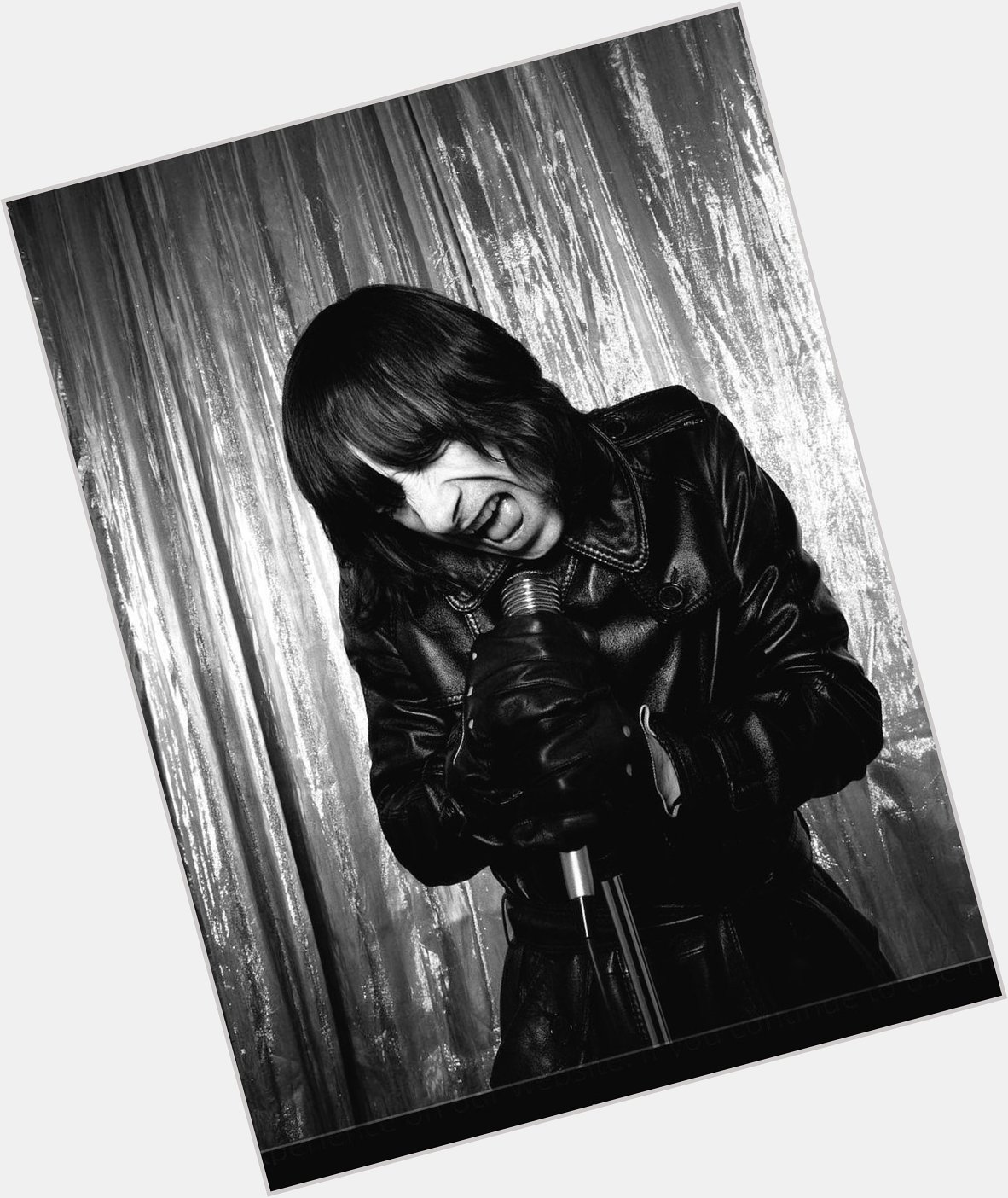 Happy birthday to the absolute star that is Bobby Gillespie of Primal Scream        