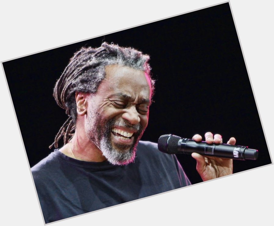 Happy Birthday Bobby McFerrin!!
Hoy cumple 67 años el cantante Bobby McFerrin. 