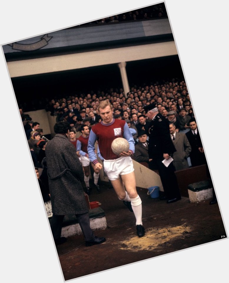 Happy 76th birthday to the greatest player to ever pull on the famous claret and blue shirt, Sir Bobby Moore. 