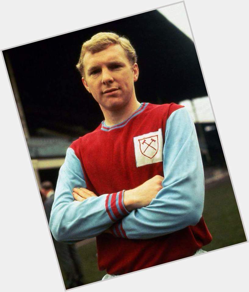 Happy birthday to this legend Bobby Moore! 